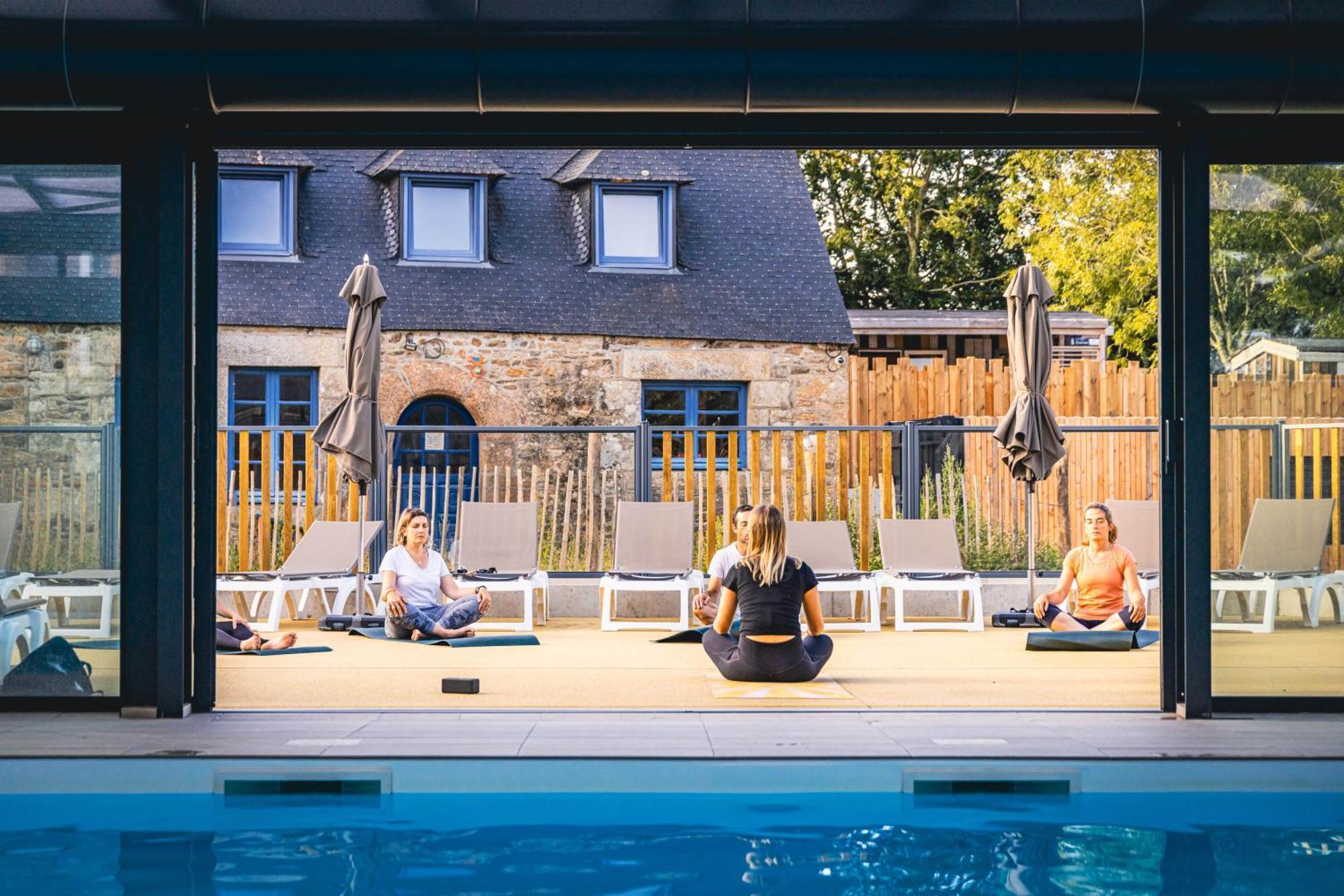 Camping Maeva Respire Le Village Perrosien Exterior photo