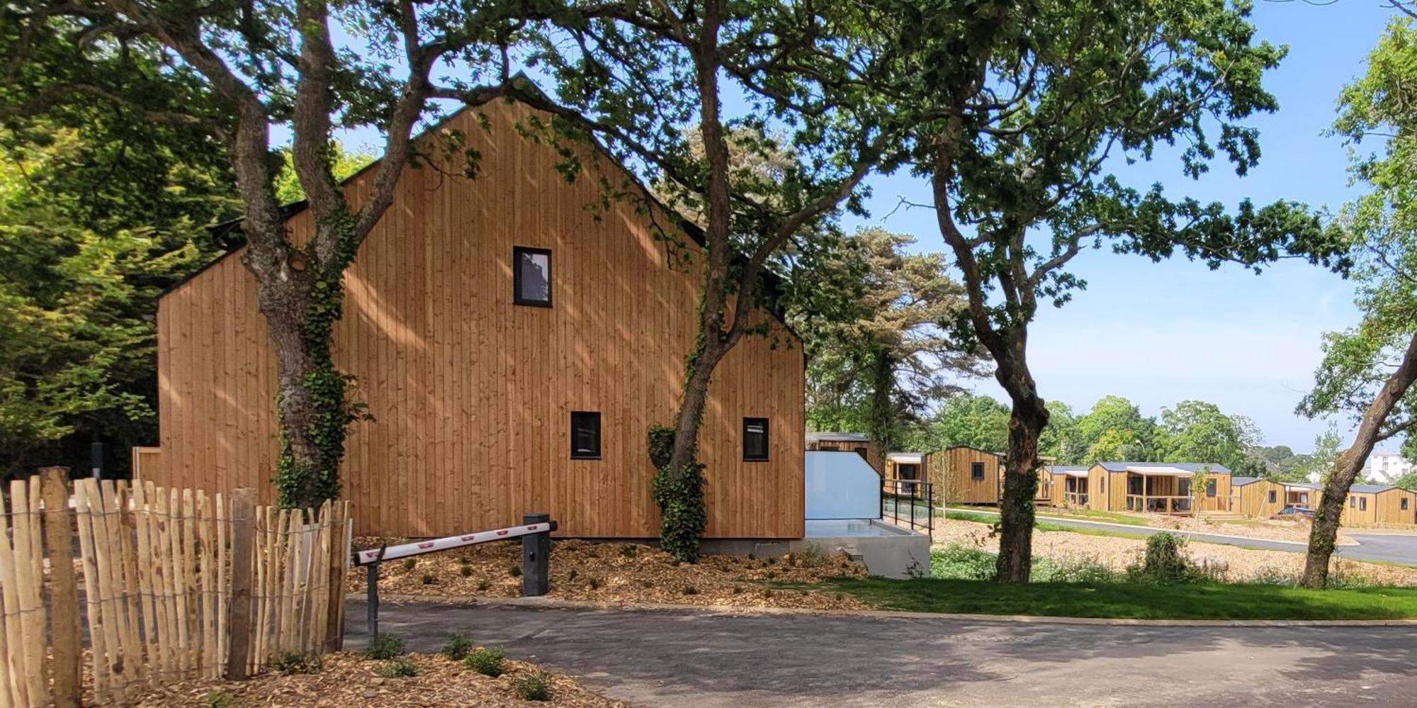 Camping Maeva Respire Le Village Perrosien Exterior photo